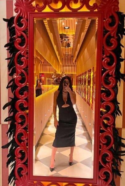 Escorts Azranaz in Istanbul
