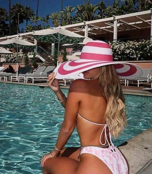 Escorts Betty in Istanbul