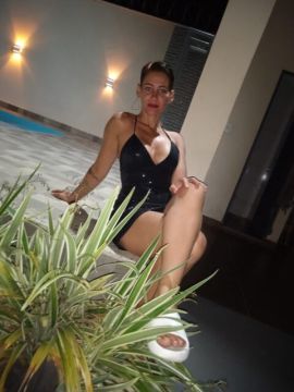 Nicolly Mila – Hotel/Motel