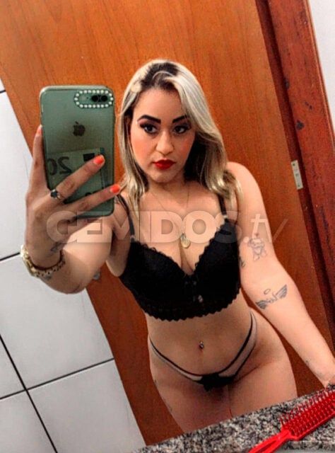 Naylla Mello
