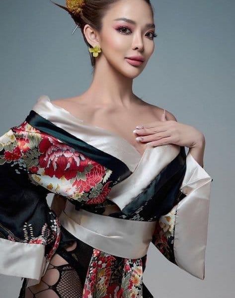 Escorts Hana Ko en London