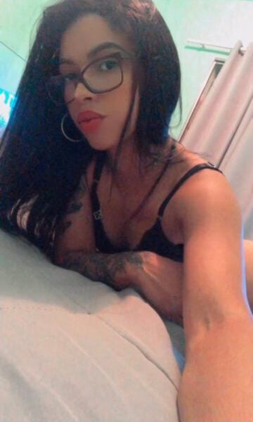 Escorts Ana Julia – Hotel/Motel  à Minas Gerais