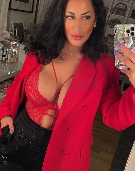 Escorts Asherah en Milano
