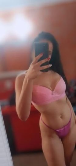 Julia Monteiro