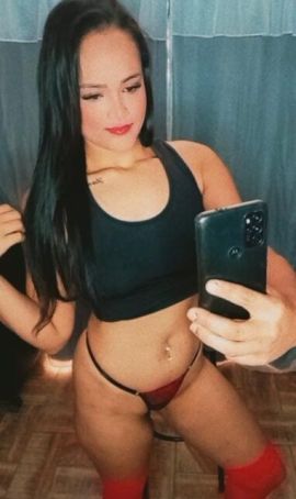 Julia Monteiro