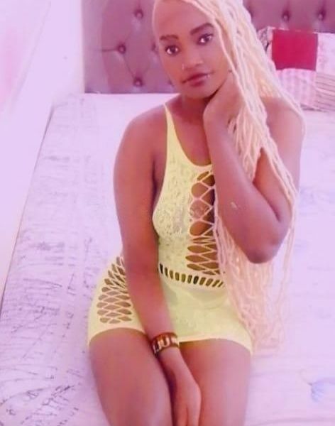 Escorts Leticia en Riyadh
