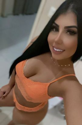 Julia Lee