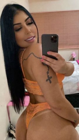 Julia Lee
