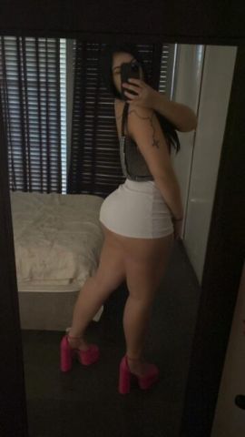 Julia Lee