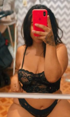 Larissa Ferraz – Hotel/Motel