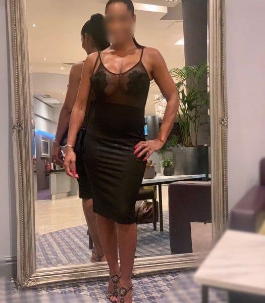 Escorts Suzie in London