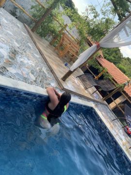 Yasmin Castanheira – Hotel/Motel