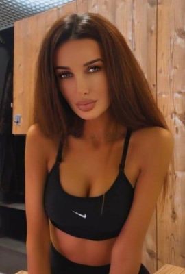 Sexy Alexandra