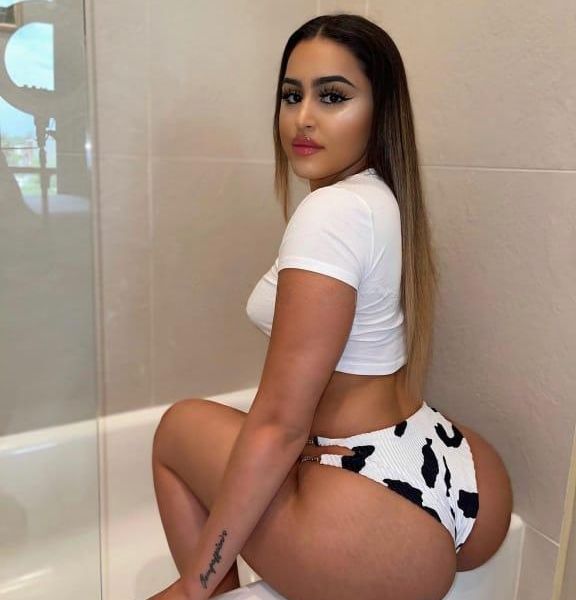 Escorts Kim in London