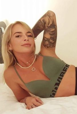 Blondie