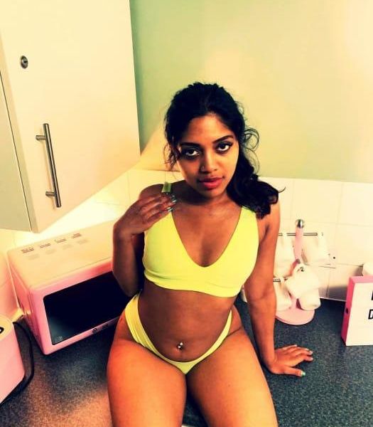 Escorts Bengali Sana in London