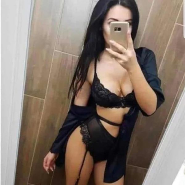 Escort Christime à London
