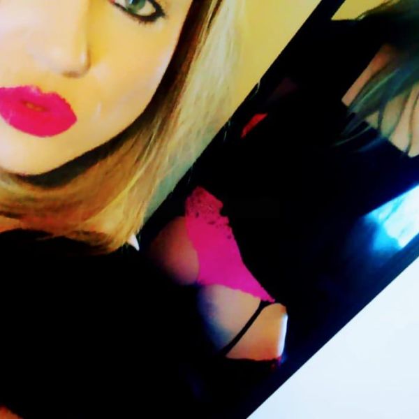 Escorts Leah en UK