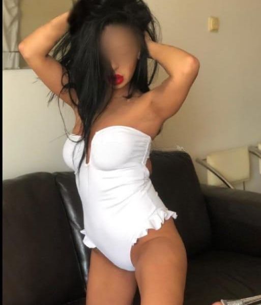 Escorts Ronna in London