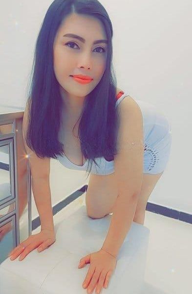 Escorts Victoria in Riyadh