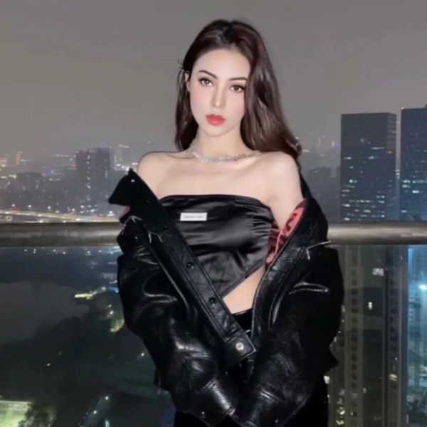 Escorts leona en Germany
