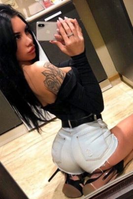 Evelyna