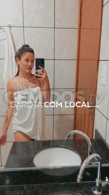 Alana Carmezim