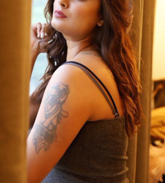 Escorts Sonia Batra in Dubai