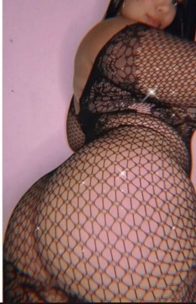 Holis amor, acá brisa 23 añitos. Mujer trans. . No dudes en hablarme y cumplir todas tus fantasias y deseo. Gordita culona súper morbosa y complaciente 