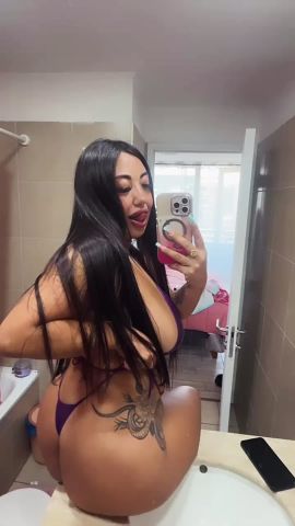Estrella Michelle