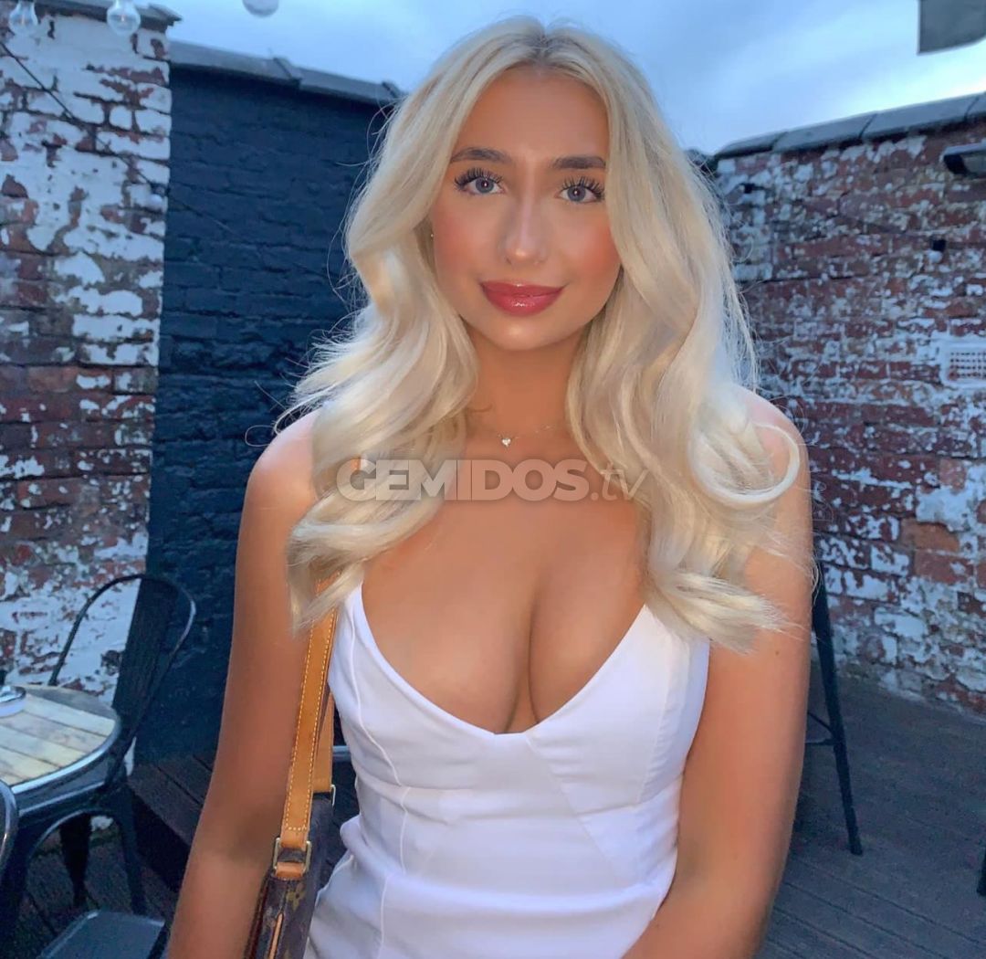 Sophie massage Erotic