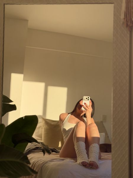 Hola amor gracias por entrar en mi perfil!
Si tenes ganas de pasar un momento lindo y relajarte no dudes en hablarme, estoy para complacerte y hacerte sentir especial 🤍✨

Mi lugar donde subo contenido 🤫🤍
https://cafecito.app/antonella4222/plans

Mi telegram: 
https://t.me/antonella4106