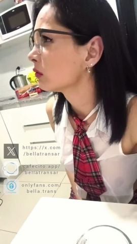 Bella 