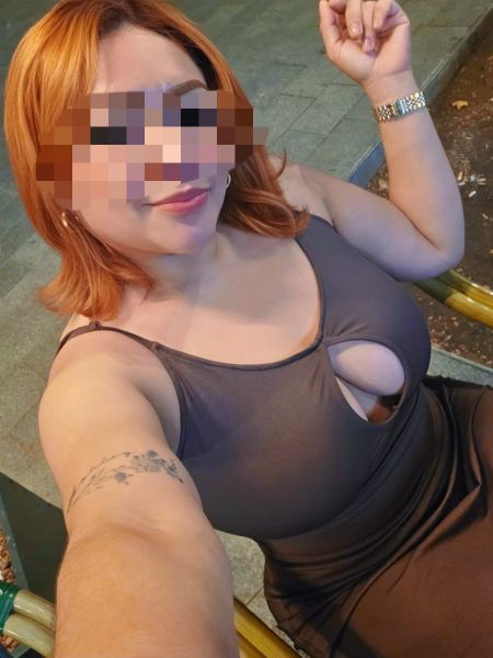 Hola amor soy Mia una Hondureña muy complaciente y ardiente con ganas de disfrutar de encuentros muy apasionados, ofrezco una experiencia total de novios con mucho cariño y sexo rico mutuo.
Soy totalmente independiente, estoy en una zona muy buena de Barcelona, me gustaría conocer hombres atentos con ganas de pasar momentos increíbles a mi lado.