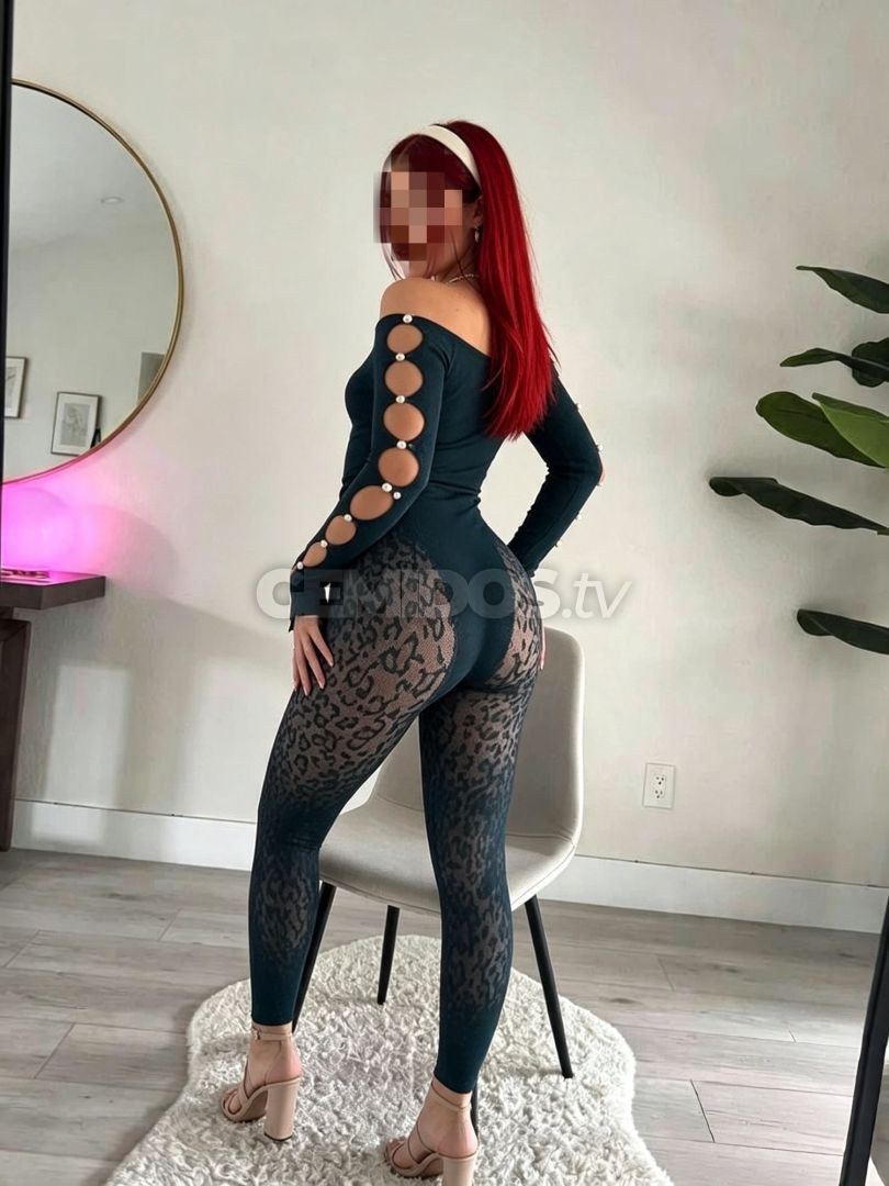 Mia 