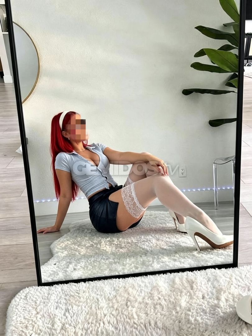Mia 