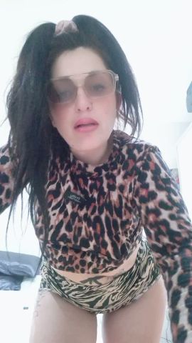 Mia