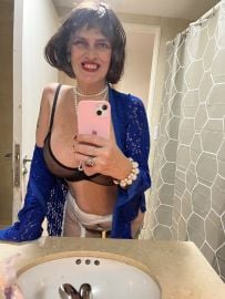 Zoe