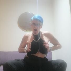 Zoe