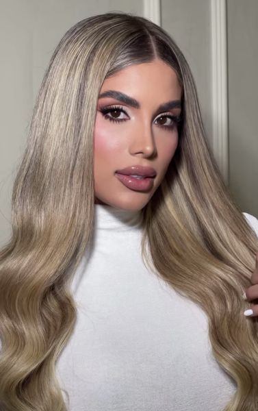 Hola  soy gala una sexy chica elegante dispuesta a cumplirte tus fantasías