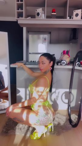 Nia