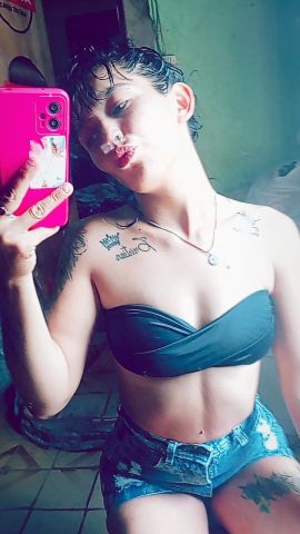Vicky 