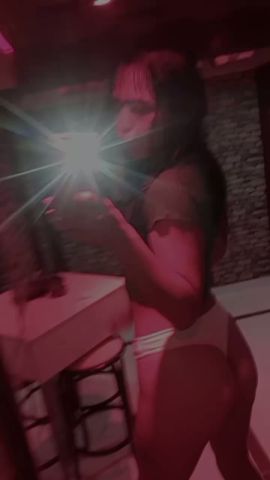 Vicky 