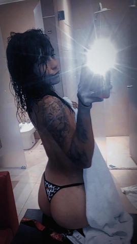 Vicky 