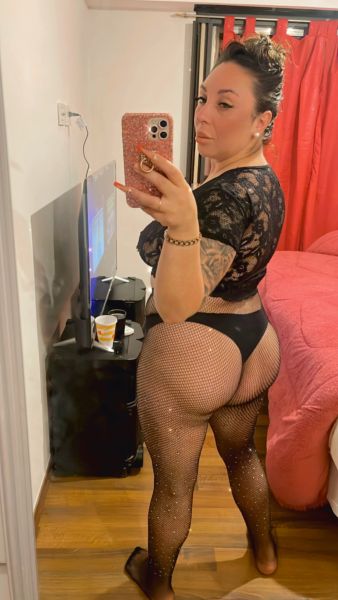 Hola amor mi nombre es Natasha🫦 Soy una exclusiva escort de nivel premium  Conmigo vas a pasar el mejor momento de tu vida 🥵 🔥❤️. Abajo te dejo mi enlace de cafecito 💋
 TRABAJO  A DOMICILIO Y HOTELES full time 
NO TENGO DPTO .  NO TENGO LUGAR !!!