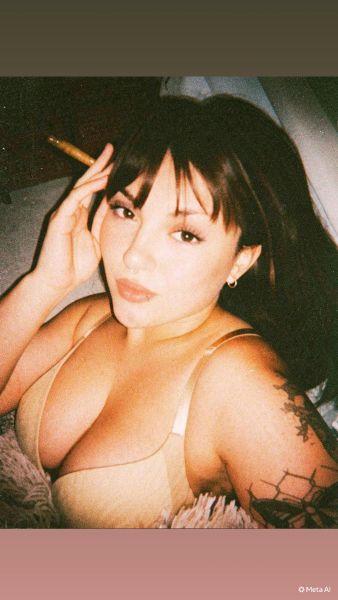 Hola amor, soy una exclusiva virtual que te va a cumplir todas tus fantasias más picantes.
❤️💋
