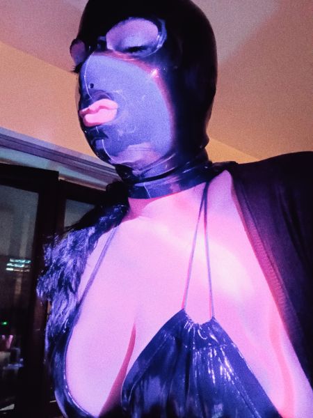 SOLO VIRTUAL 

¡Holu! Soy Zoe, tu nena virtual fetichista🌚 
Si sos sumiso, decime Ama Zoe 🚬
Soy muy morbosa, pajera, y kinky. Soy muy fan de cumplir todas tus fantasias 🔥
Amante y nerd total del BDSM 💅🔥
Gordita! 💅🏻 

Canal de telegram: @amazoee


Mis servicios son: 

💫 Videollamadas
💫Sexting
💫 Femdom/ Findom 
💫 BDSM
💫 Fetiches
💫 Role play
💫 Llamadas de voz
💫 Videos personalizados BDSM/fetichista /convencionales
Escribime y pedime lo que mas te guste 💖  