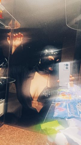 Zoe