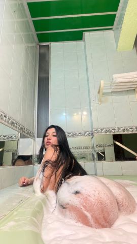 Mia