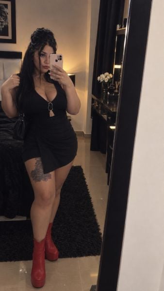 ¡¡MOROCHA PUTONA CON LUGAR!!

HOLA AMORES ME LLAMO GALA SOY UNA MOROCHA EXHUBERANTE,ME GUSTARÍA QUE LA PASEMOS RICO💕MÁNDAME WSP Y TE MANDO FOTITOS MÍAS Y TE CUENTO TODO LO RICO QUE HAGO. (TENGO LUGAR)
EXCELENTE HIGIENE,SIN EXCEPCIÓN. ATIENDO TRANQUILA,SIN APUROS. SOLO PLACER🔥 LA MEJOR GARGANTA PROFUNDA,Y LA CONCHITA MAS ESTRECHITA!


